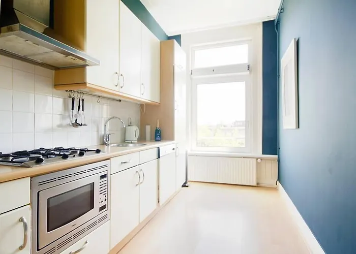 Lägenhet 2 Bedroom 2 Bathroom Canal