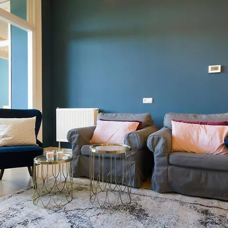 2 Bedroom 2 Bathroom Canal Lejlighed *